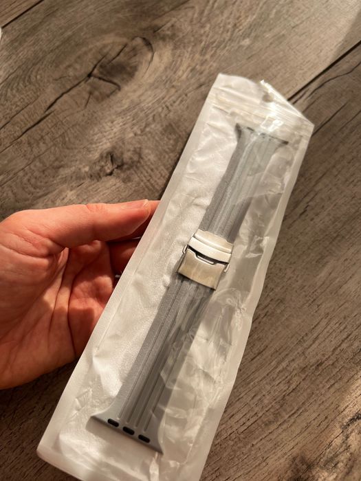 Ремешки для Apple Watch / смарт-часов