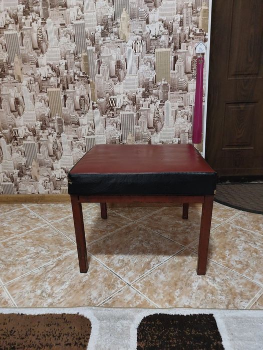 Продам  табуретки.