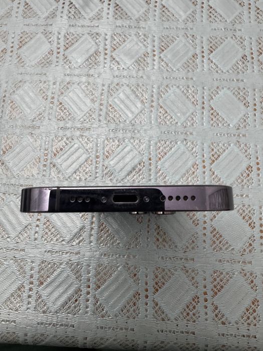 Телефон Iphone 14 Pro