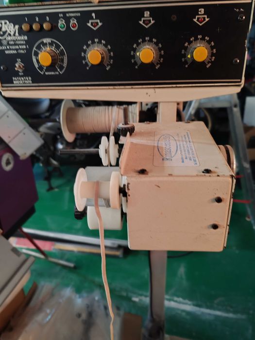 Vand urgent masini de cusut