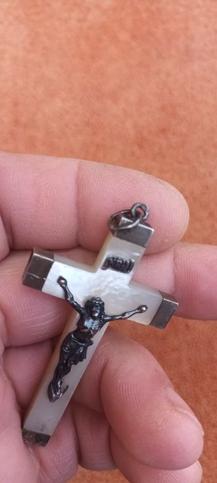 Lot 3 Cruciulițe vechi 3 Cruciulițe vechi,