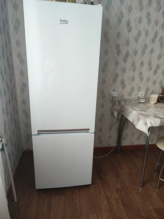 Продам холодильник в отличном состоянии