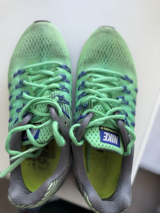 Продам кроссовки Nike оригинал