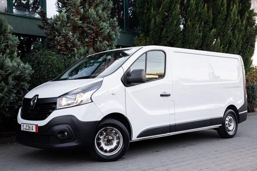 RENAULT Trafic 2018 — imagine 2