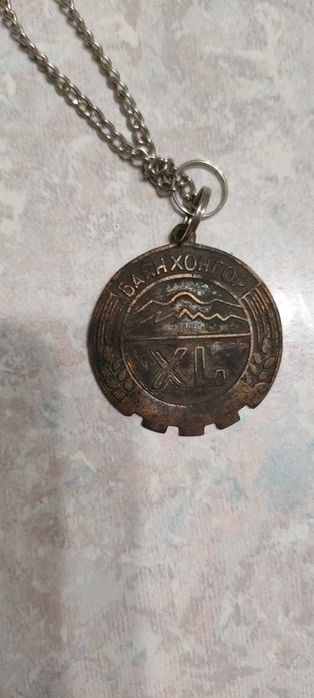 Значек б/у продам