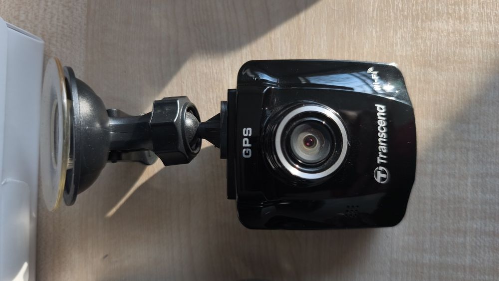 Продам видеорегистратор Transcend