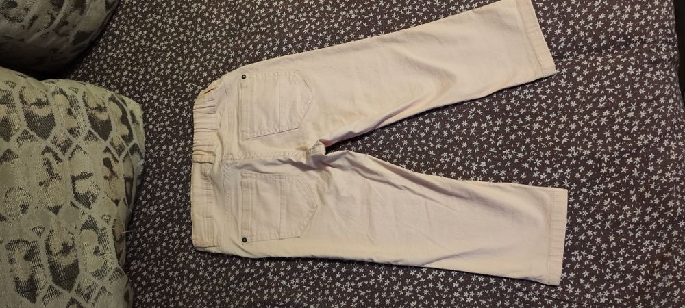 Pantaloni trei sferturi, Takko Fashion