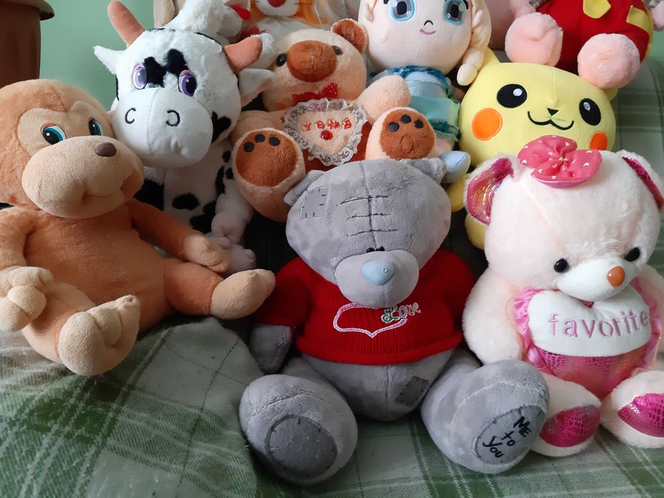 Мягкие  игрушки  700 тнг.