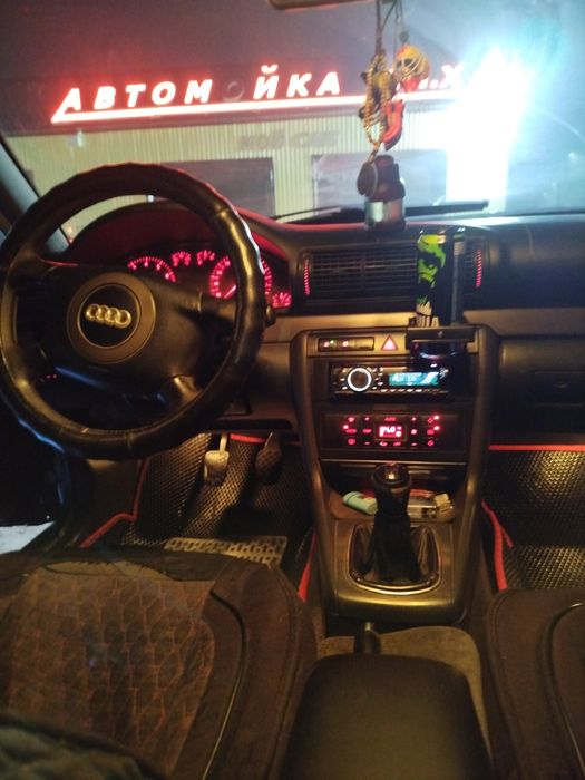 Продам хорошую машину