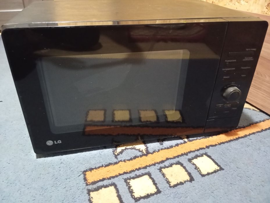 Продам Микроволновка LG