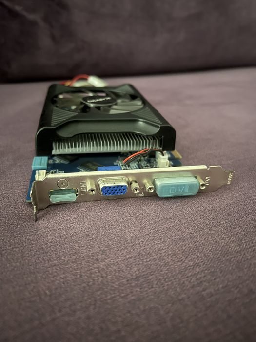 Placă video Gigabyte GV-N98TGR-512I (Rev. 2.1)