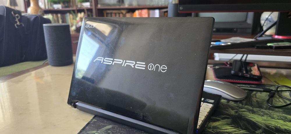 Acer Aspire One AOD255E – Windows 7 Starter, Intel Atom N455, 2GB RAM, 250GB HDD