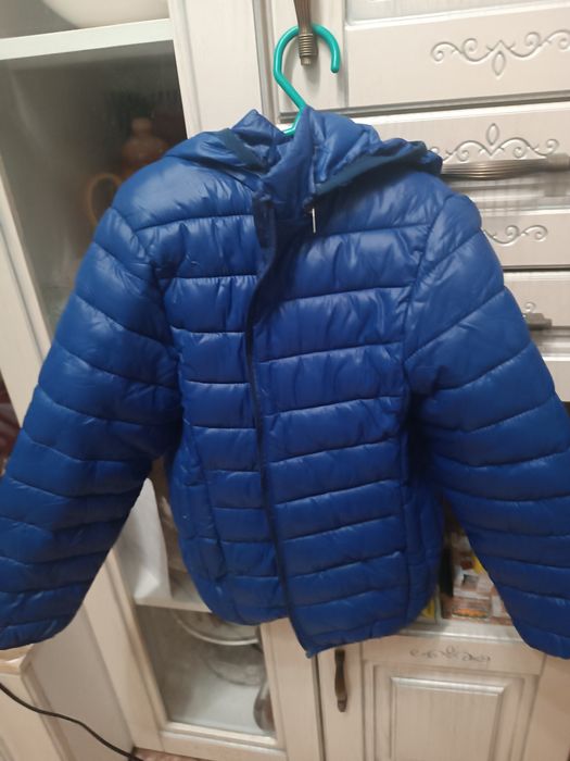 Продам куртки на мальчика 6 лет