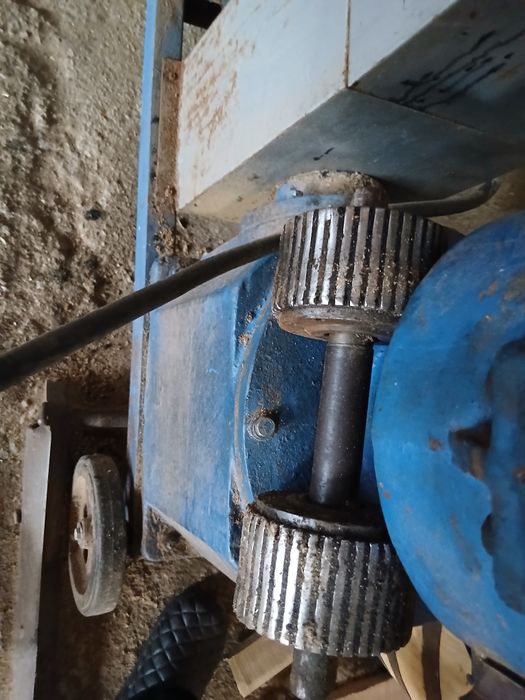 Presa peleti tifazica 15 kw