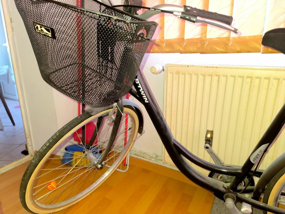 Vând 2 biciclete de dama Btwin elops 100 și MT  Velors  cu schimbător in ghidon