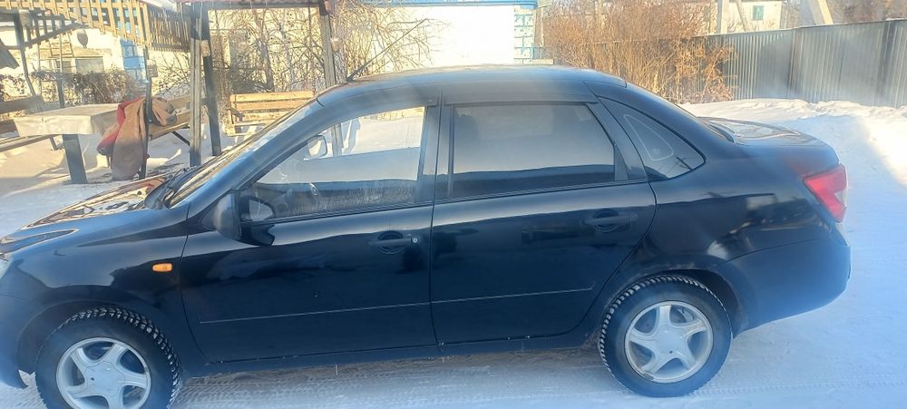 Продам LADA Granta 2012 года выпуска