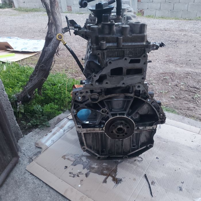 Продавам части за двигятелел дачия,нисан