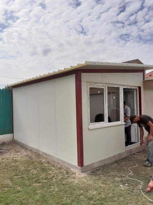 Casa Modulara, Garaje Auto, Containere din panou sandwich termoizolant
