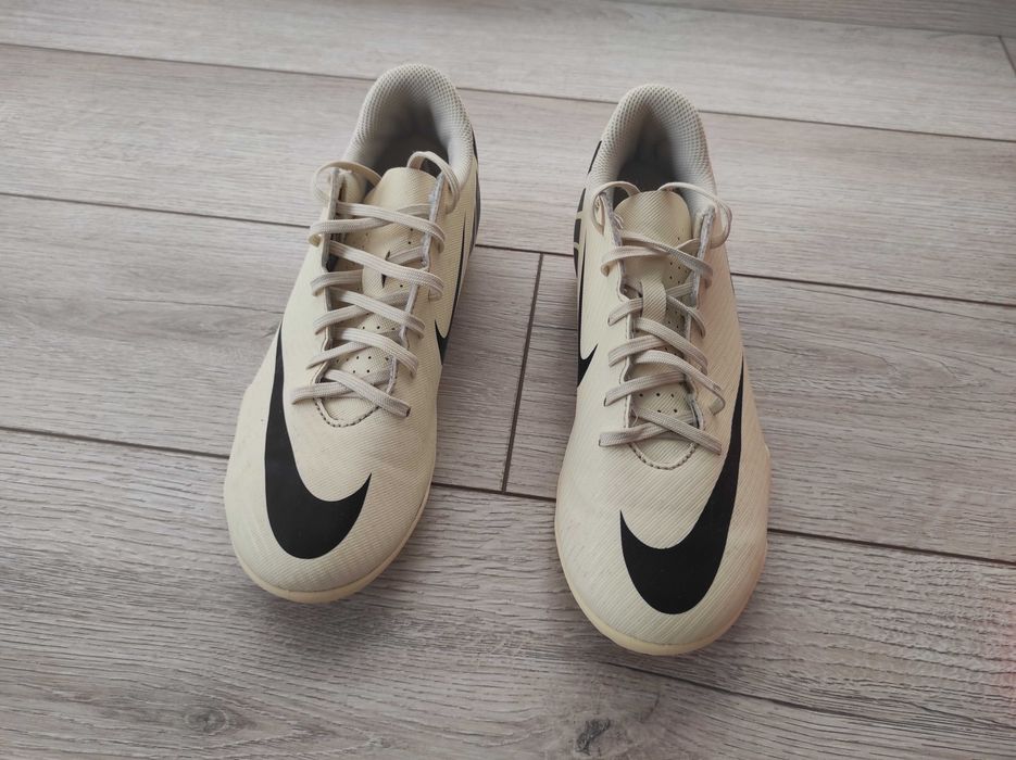 Бутонки Nike  запазени