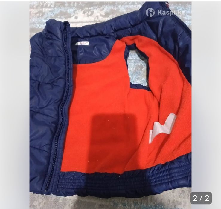 Куртка бу, хорошем состоянии.