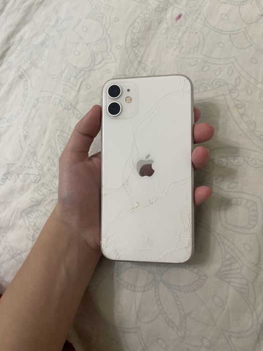 Продам iPhone 11 128 GB