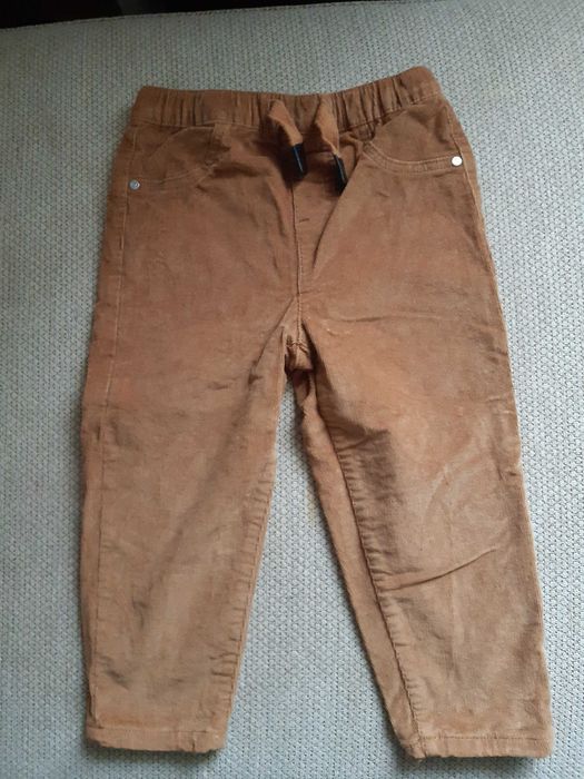 Pantaloni grosi de sezon, dublati. Baiat marimea 98