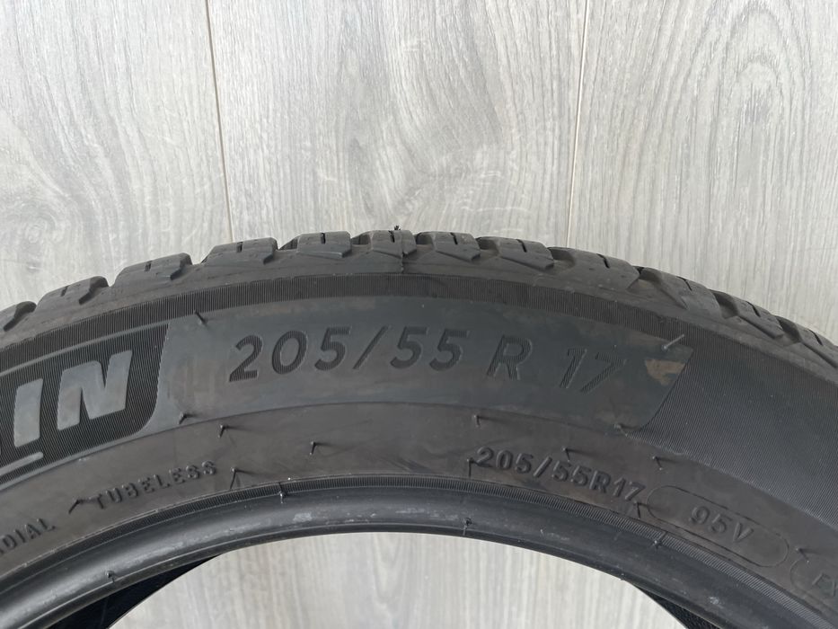 Всесезонни гуми 205/55/17 Michelin