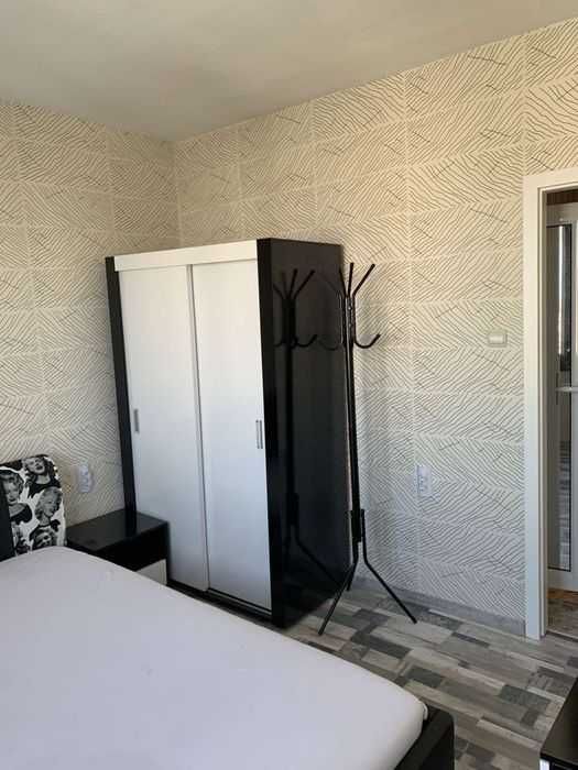 Дава се под наем Двустаен апартамент в Бургас, Славейков - 40 кв.м за 200 € - Снимка #3