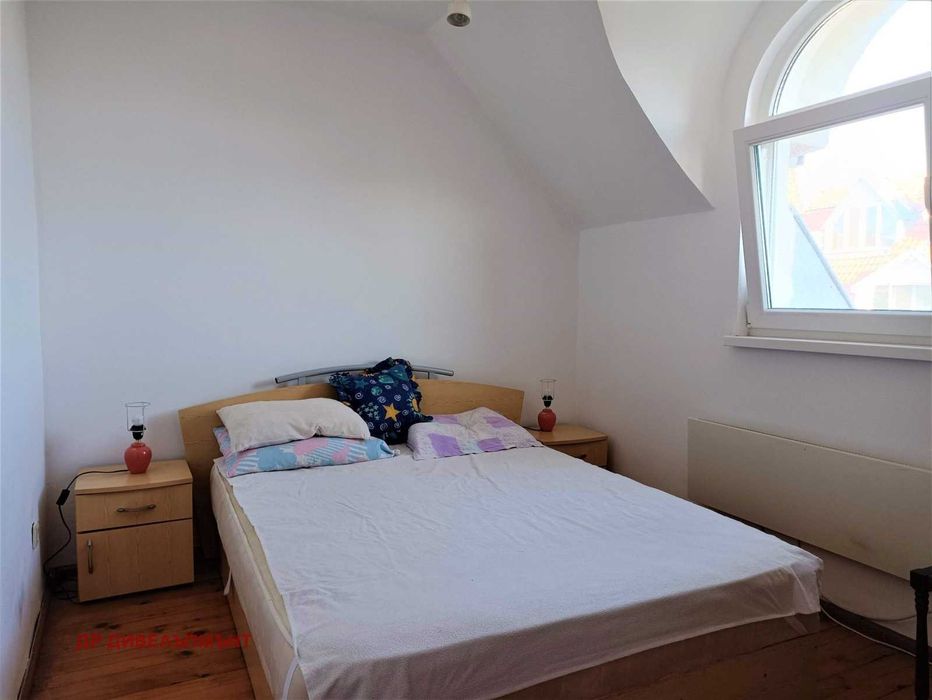 Дава се под наем Двустаен апартамент в Бургас, Лазур - 65 кв.м за 333 € - Снимка #11