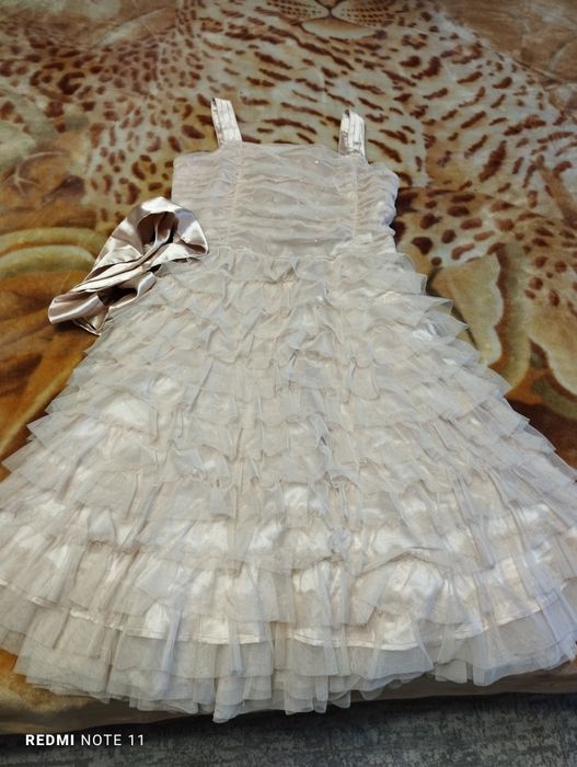 Платье размер 40-42.