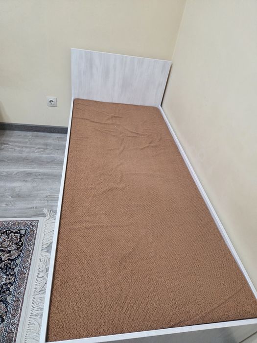 Кровать 180 на 80см