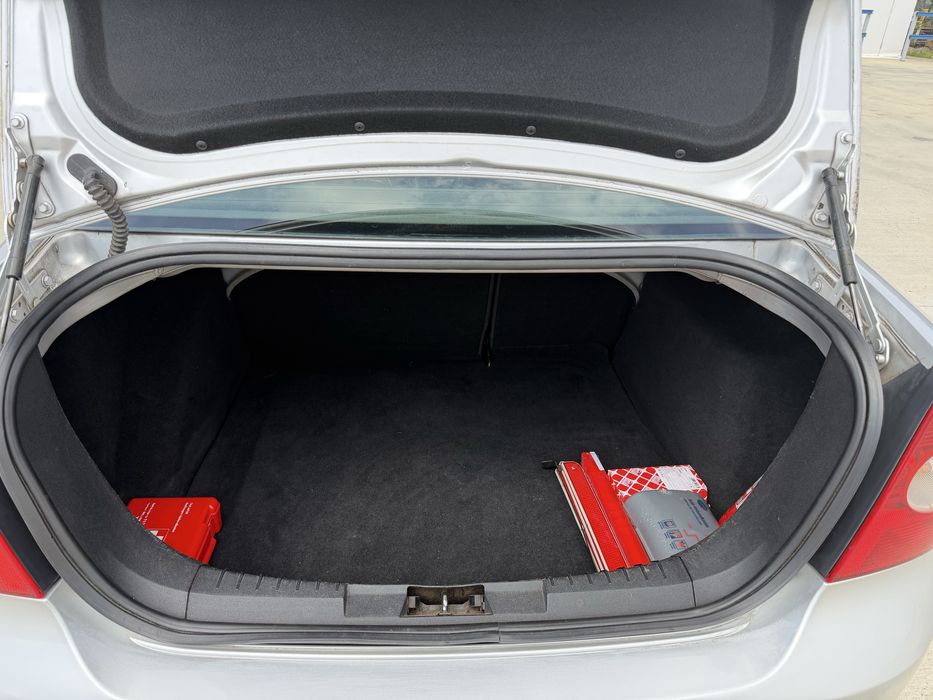 Ford Focus 2 Facelift - 1.6 115CP/ Pilot Automat/ Climatronic/ Comenzi Volan