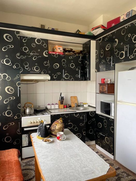 Срочно квартира сотилади карманада