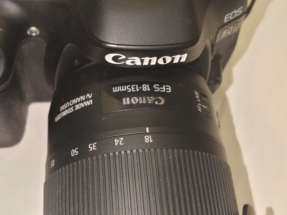 Камера Canon EOS  850D