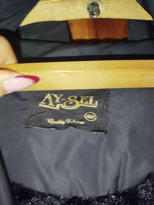 Продам зимнюю куртку