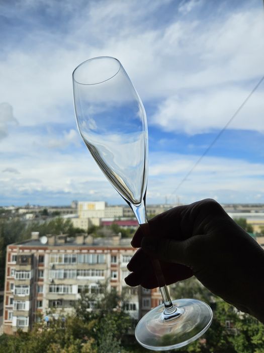 Хрустальные фужеры и рюмки