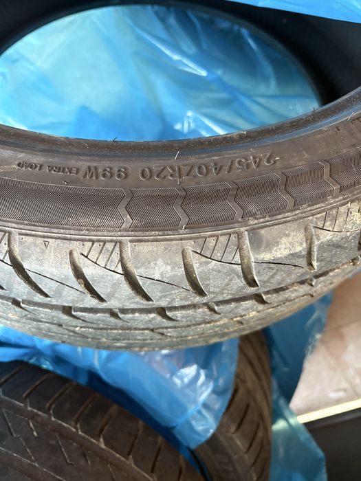 Cauciucuri de vara 275/35/20 cu 245/40/20