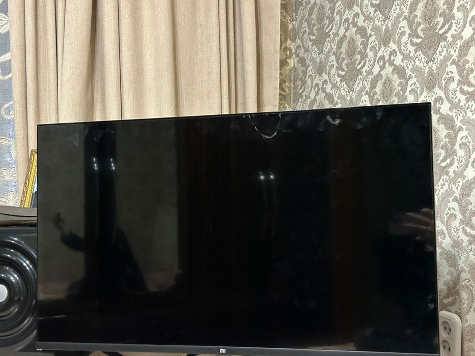 Продам телевизор на запчасти