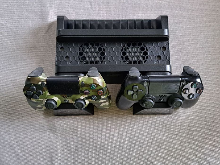 Продаётся Sony PlayStation 4 pro 1 Tb