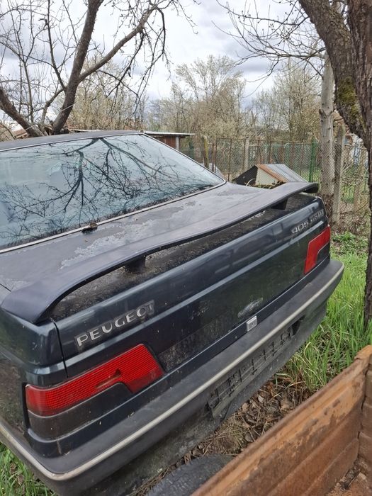 Продавам Peugeot 405 на части!!