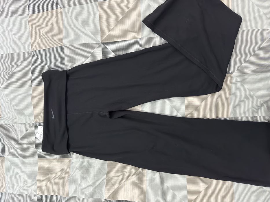 Спортнен панталон/клин Nike