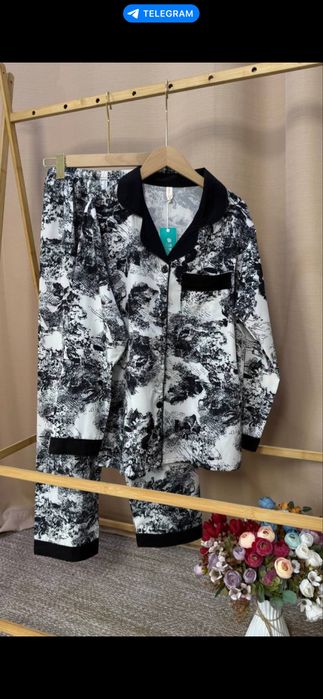 Пижамы, двойки , тройки