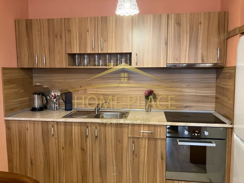 Дава се под наем Двустаен апартамент в Варна, Базар Левски - 55 кв.м за 1020 € - Снимка #3