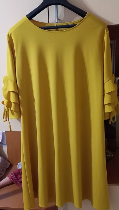Rochie galbenă,lejeră.