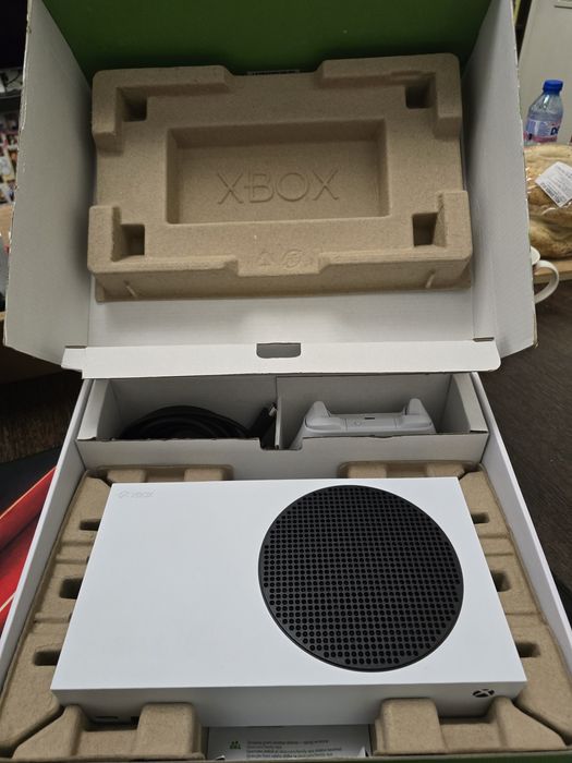 Xbox Series S, отлично състояние