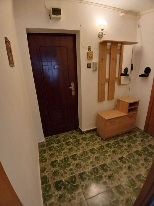 Vând apartament cu 2 camere in Vulcan/Hunedoara
