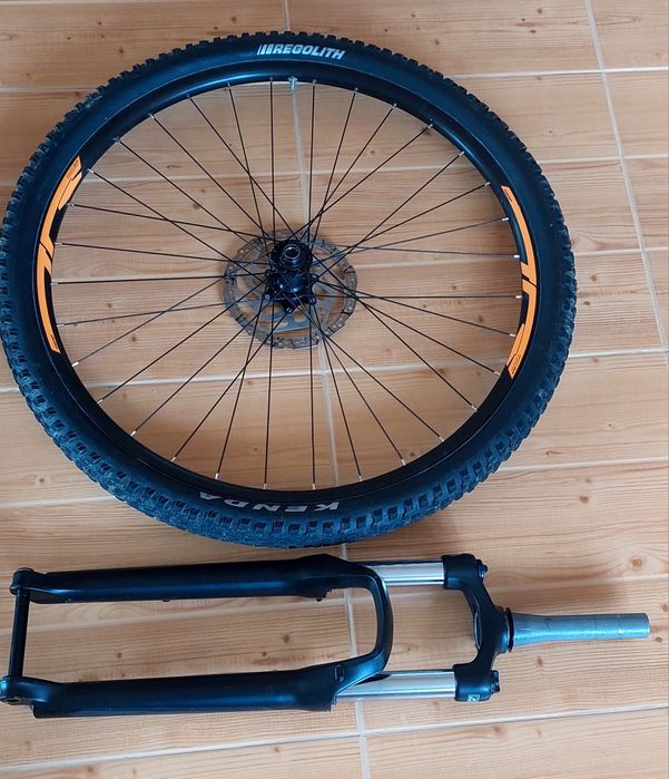 Roata bicicleta merida completa cu furca