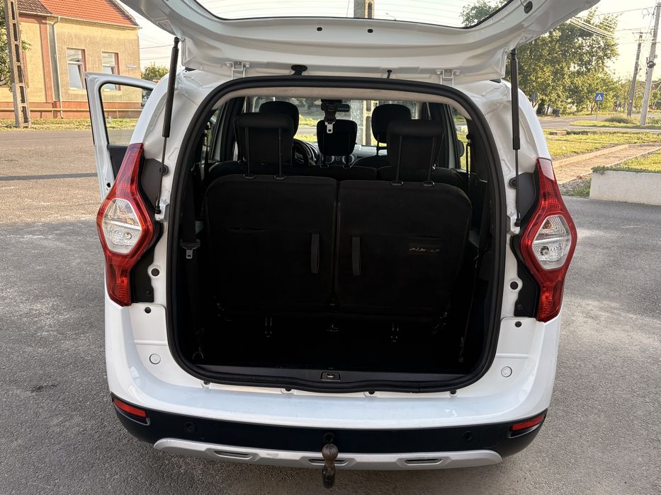 Dacia Lodgy  Stepway  7Locuri an 2017 / 1.2i 115CP Tce Navigatie
