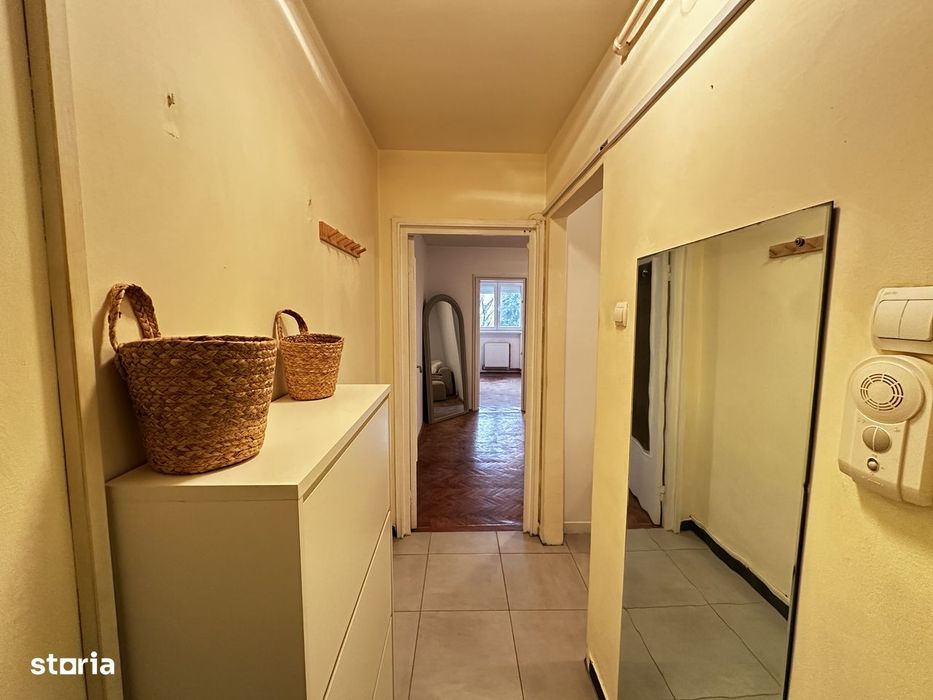 Apartament 2 camere modernizat / Etaj intermediar / Aleea Săvinești