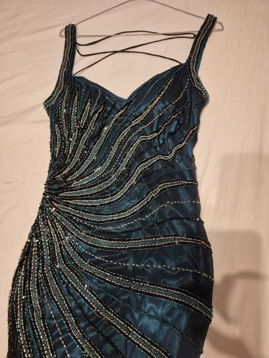 Rochie elegantă lungă de seară petrol/turcoaz cu paiete și aplicații – model spectaculos – ocazie / nuntă / gală